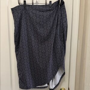 Womens 2x Ripskirt Hawaii Black Batik Pattern Wrap Skirt Soft Comfortable